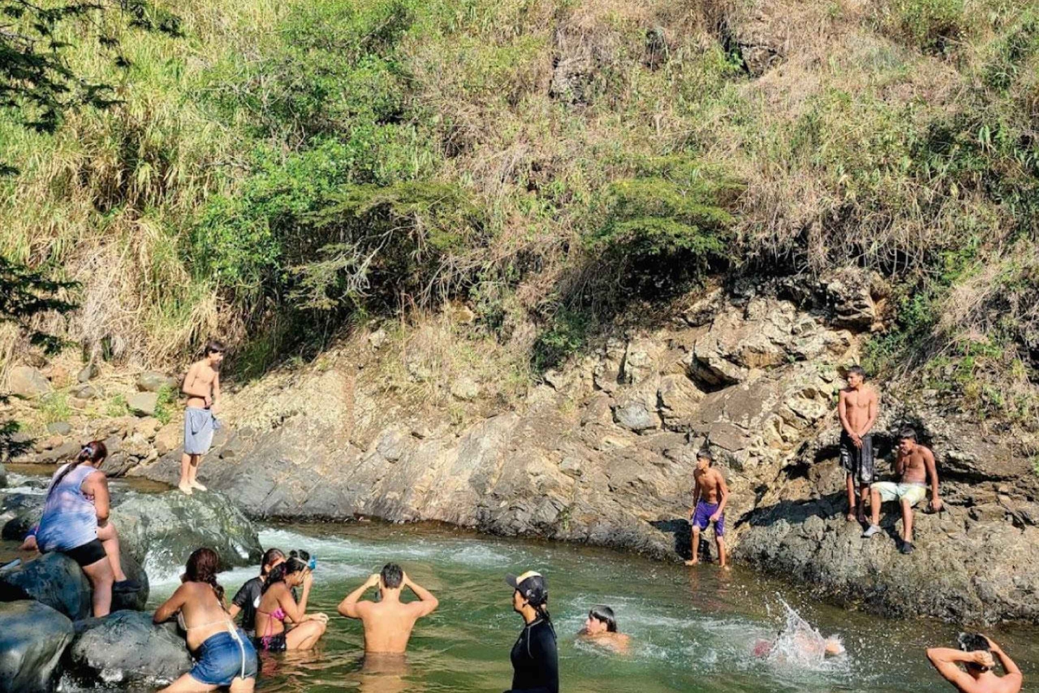 Cali: Cali River Waterfall und Great River Pools Tour