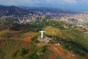 Cali: Cristo Rey, Tertulia Museum, and Downtown Tour by Car