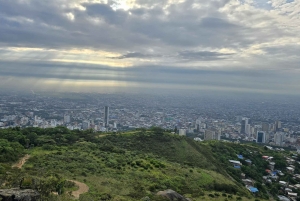 Cali: Guidet oppstigning til de tre korsenes høyde