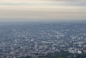 Cali: Guidet oppstigning til de tre korsenes høyde