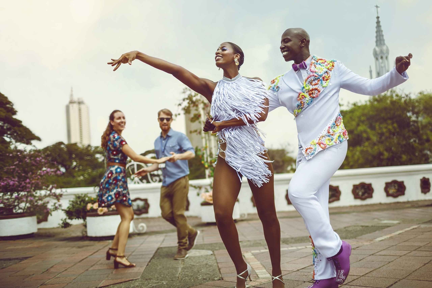 Cali is Salsa Tour com Mulato