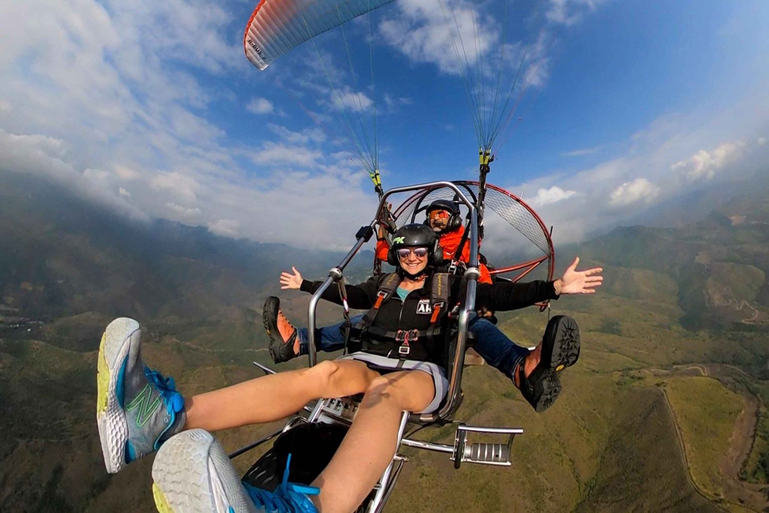 Cali: Paratrike Flight - Paragliding