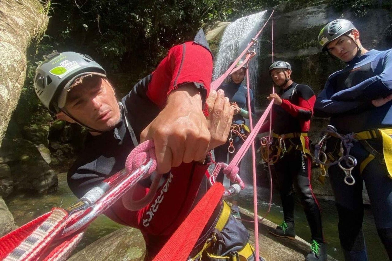 Extreme Canyoning ALL Inclusive perto de Medellín