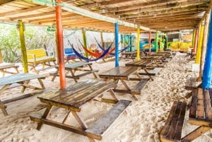 カルタヘナ：ボートで行く4島日帰り旅行とカリブ海ランチ