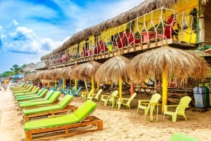 カルタヘナ：ボートで行く4島日帰り旅行とカリブ海ランチ