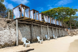 Cartagena: Excursión a 5 islas en barco con almuerzo y snorkel