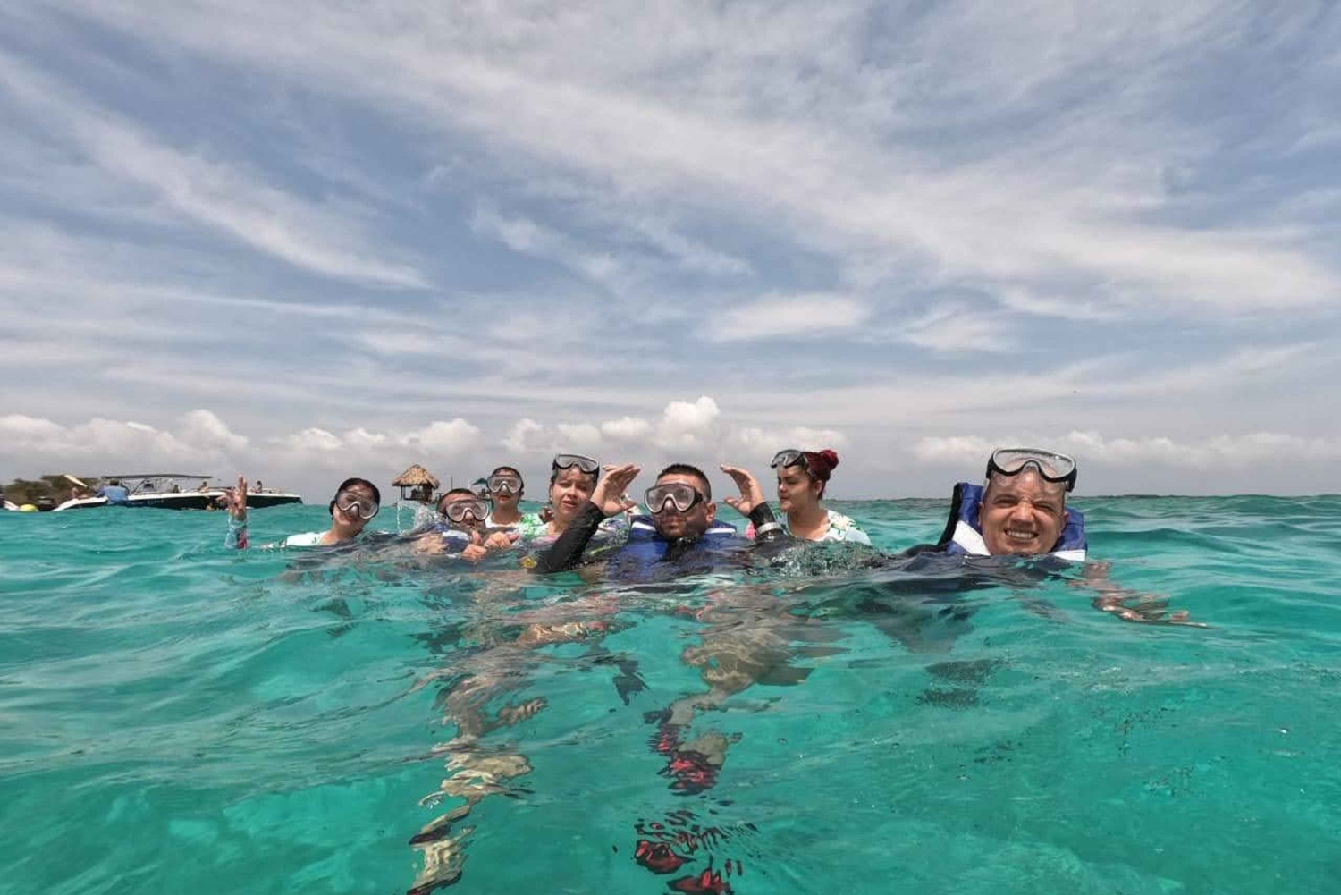 Cartagena: Tour VIP a las 5 Islas del Rosario con Plankton Plan