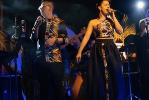 Cartagena: nocna wycieczka po barach i dachach z lokalnym opiekunem