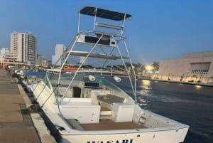 Cartagena: Sunsetplan on Yacht with Open Bar and DJ on board