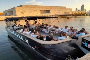 ¡Cartagena: tour en barco por la bahía con barra libre y DJ!