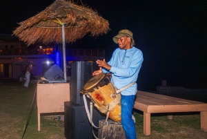 Cartagena: Bay tour with open bar, sunset and disco