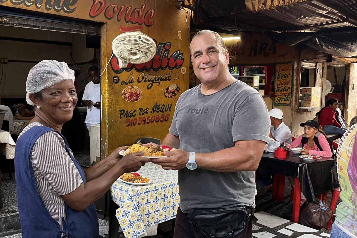 CARTAGENA: FIETSTOCHT MET LUNCH OP DE FAVORIETE PLEK VAN BOURDAIN