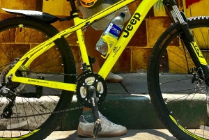 CARTAGENA: FIETSTOCHT MET LUNCH OP DE FAVORIETE PLEK VAN BOURDAIN