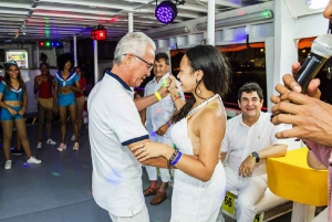 Cartagena: Buffet e serata di festa, cocktail in barca a vela nella baia