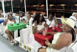 Cartagena: Buffet e serata di festa, cocktail in barca a vela nella baia