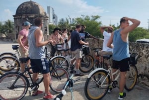 Cartagena op de fiets: geschiedenis, cultuur en meer binnen de muur