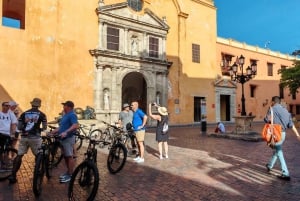 Cartagena op de fiets: geschiedenis, cultuur en meer binnen de muur