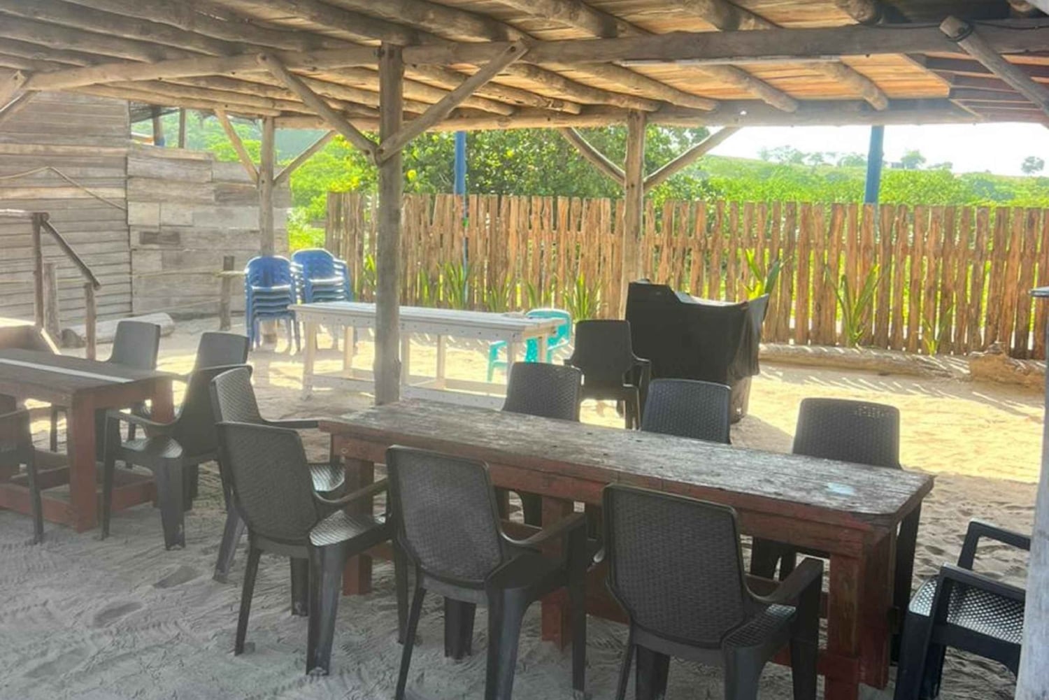 Cartagena: fuga caraibica a Playa Linda Tierra Bomba