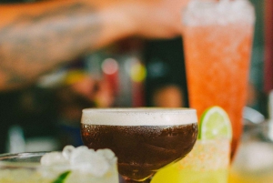 Cartagena: tour dei bar del Centro Storico con una guida locale