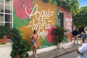 CARTAGENA: Chiva típica Rumbera nocturna con entrada a la Disco