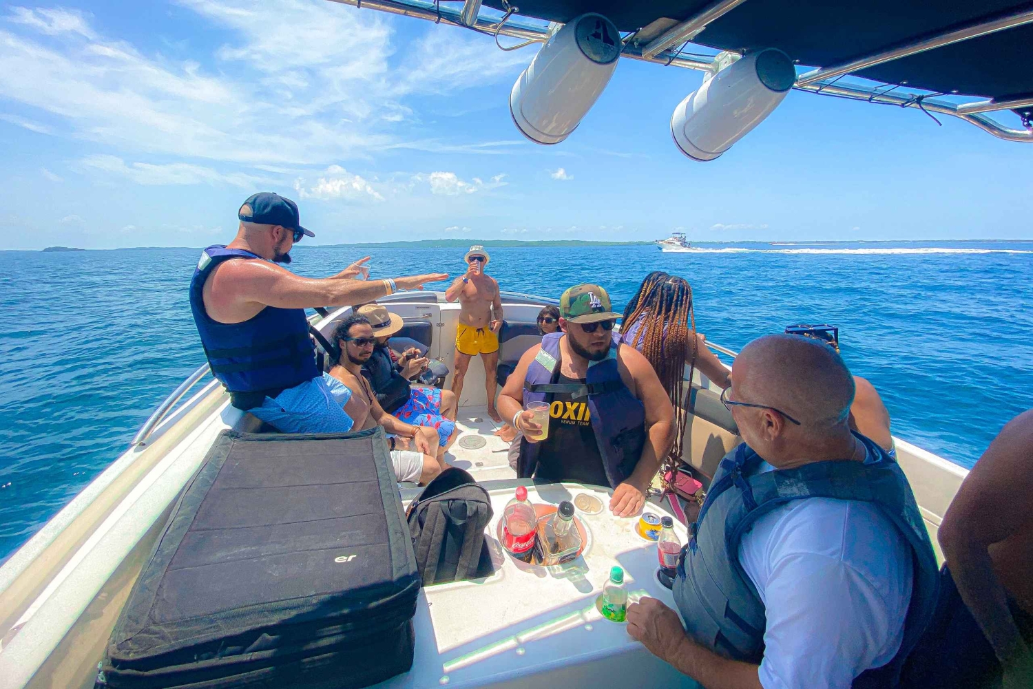 Cartagena: Festa no barco Cholon Forever
