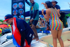 Cartagena: Festa no barco Cholon Forever