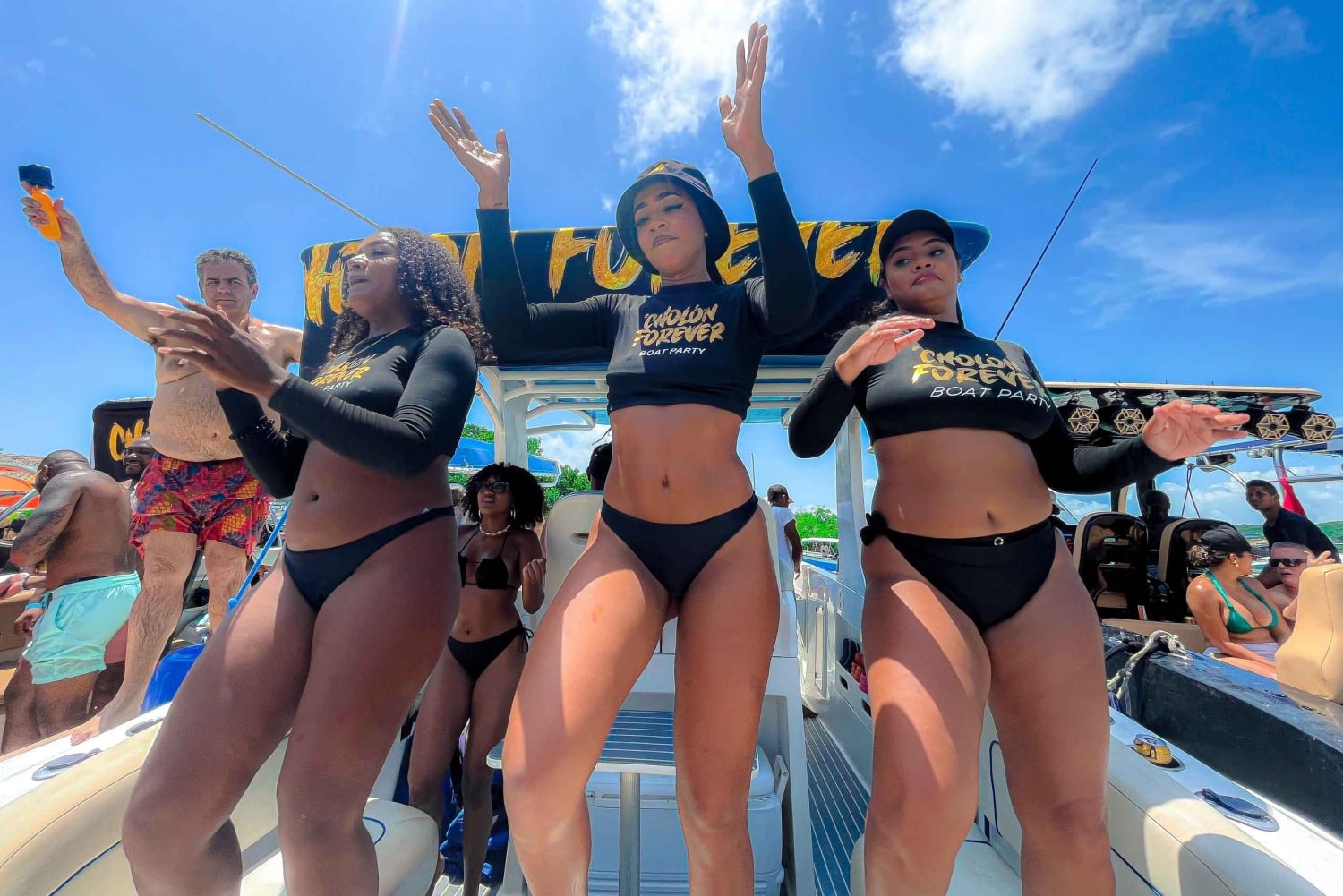 Cartagena: Cholón e Ibizza, festa e praia privada