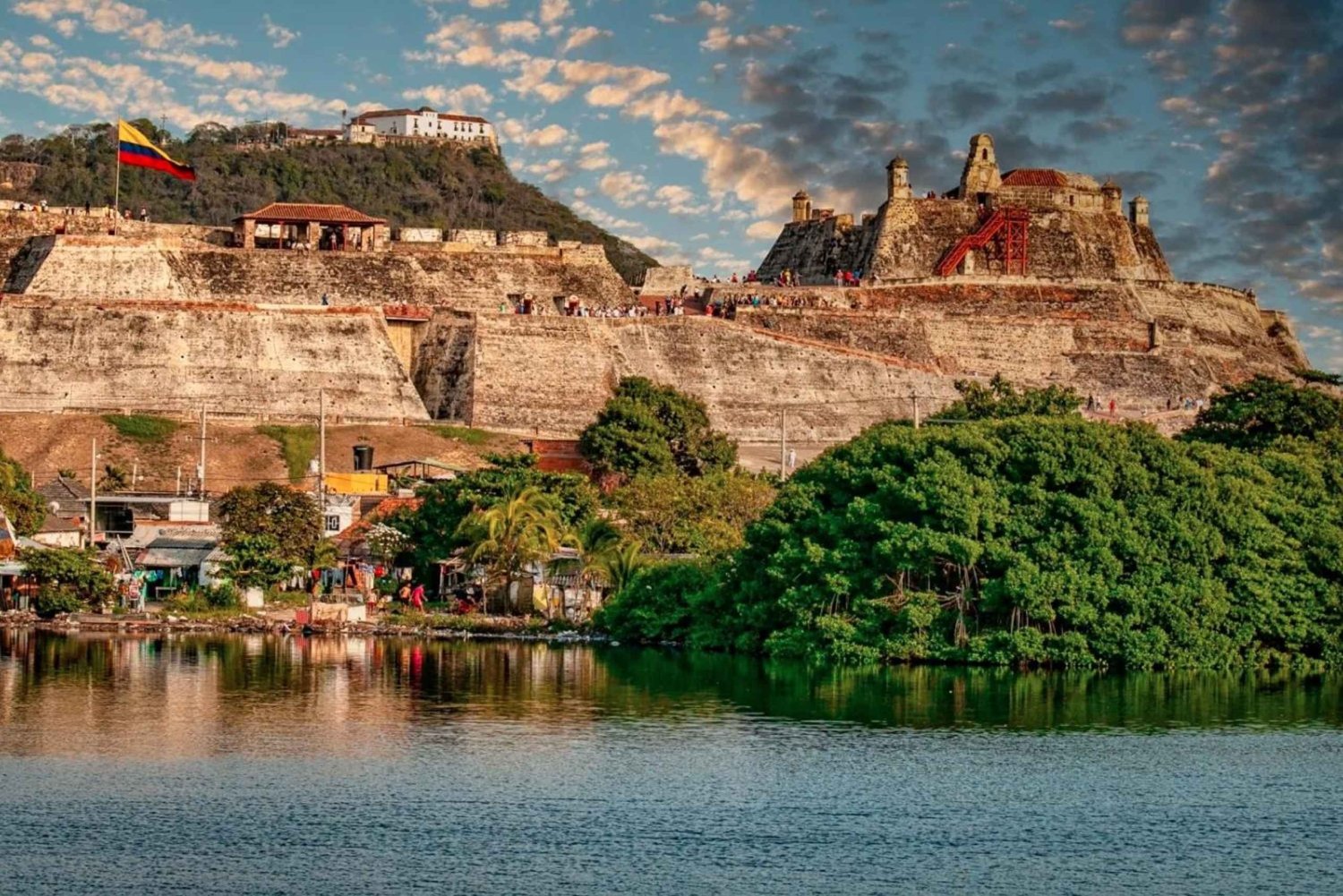 Cartagena: City Tour w San Felipe Fort & Popa Covent Entries