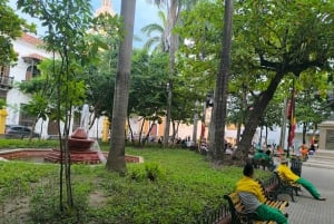 Cartagena: BYRUNDTUR HELE DAGEN, HOP PÅ HOP AF NÅR SOM HELST