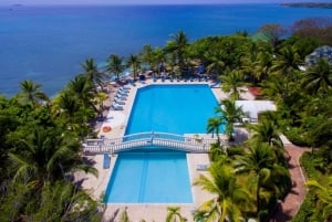 Cartagena: Cocoliso Island Day Tour at the Rosario Islands