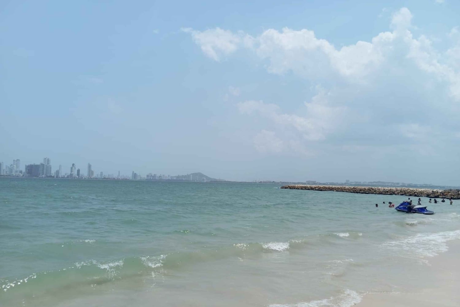 Cartagena: Conoce la isla de punta arena con CERVEZA