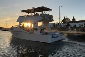 Cartagena: Crociera nella baia con cena e vino