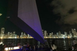 Cartagena de Indias: 2-Hour Sunset Cruise
