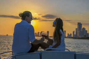 Cartagena: Dinner on a boat while you sail through the Bay