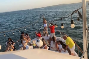 Cartagena: 4-daniowe doświadczenie kulinarne na pokładzie katamaranu