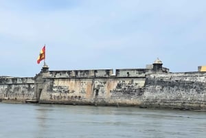 Cartagena: Eco-Historic Islands Tour to Barú, Tierra Bomba, & Bocachica