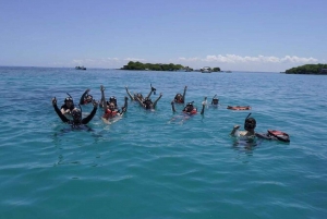 Cartagena: 5 Rosario Islands Tour with snorkeling + plankton