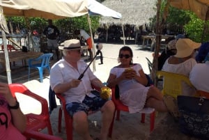 Cartagena: 5 Rosario Islands Tour with snorkeling + plankton