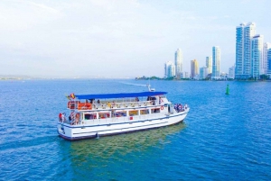 Cartagena: Enjoy a panoramic City tours + Bay tour by boat