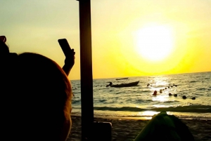 Cartagena: Sunset in Playa Blanca, Barú private beach club