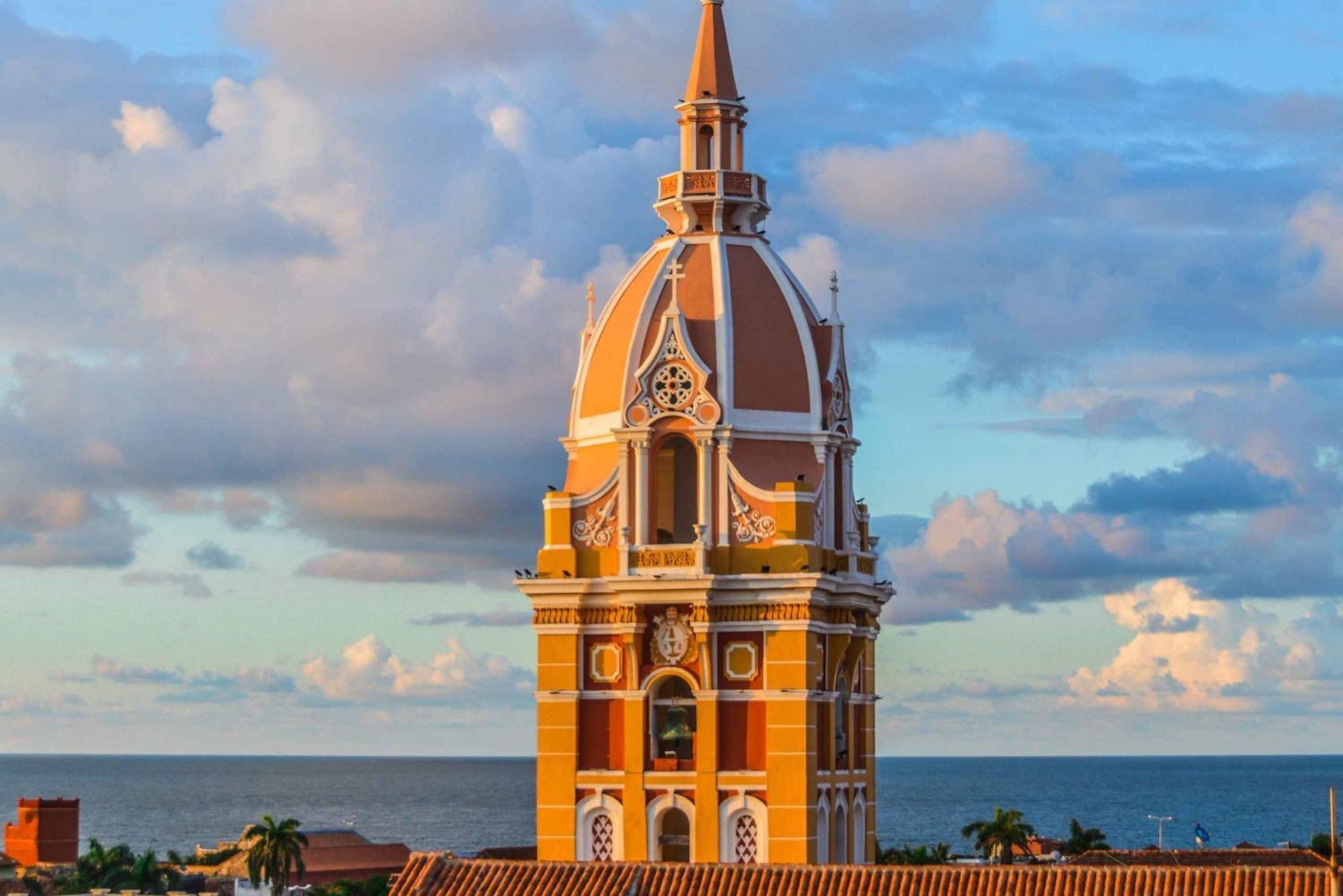 Cartagena: Explora con un city tour abordo de una chiva típica