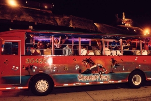 Cartagena: Lustiger Partybus mit Tanzfläche und guter Musik