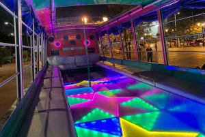 Cartagena: Lustiger Partybus mit Tanzfläche und guter Musik