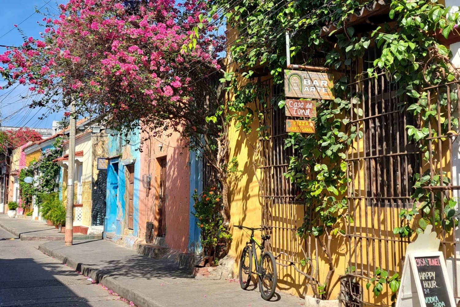 Historisk tur i Cartagena: Promenera runt på torgen och kyrkorna