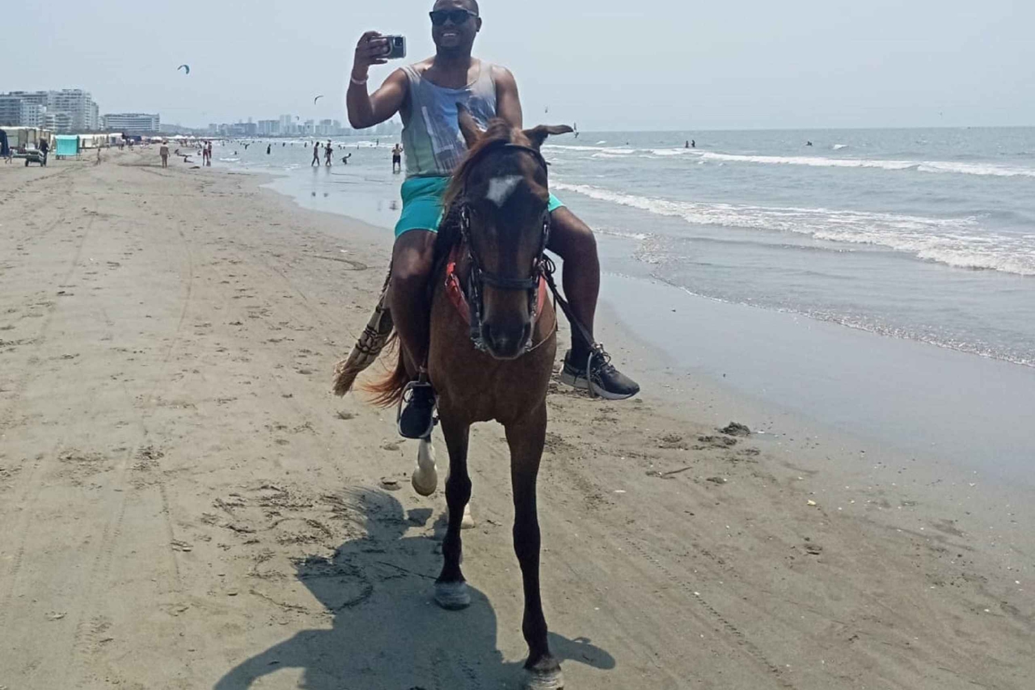 Cartagena: Horse riding on the beaches of Cartagena & PHOTOS