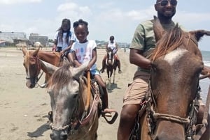 Cartagena: Horse riding on the beaches of Cartagena & PHOTOS