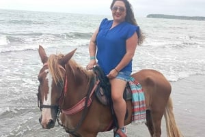Cartagena: Horse riding on the beaches of Cartagena & PHOTOS