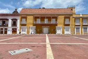 Cartagena: Instagrammable History Tour