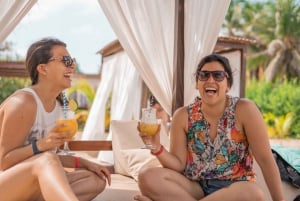 Cartagena: Excursión en barco por las Islas Islabela con almuerzo y cóctel