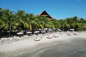 Cartagena: Island Day Trip to Atolón Beach Club with Lunch